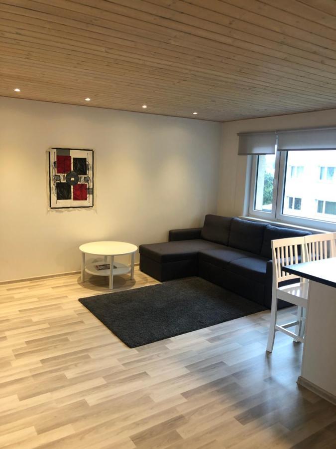 Modern Cozy 2 Bedroom Apartment Near City Center ปาร์นู ภายนอก รูปภาพ
